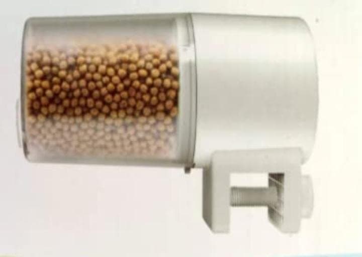 - TAH Aquarium Auto Fish Feeder DA 08 for Fish Tank Accessories Aquarium (White Color)