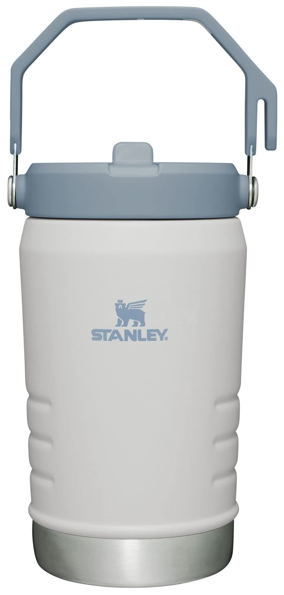 StanleyAll Day Refreshment: Thanks to The Double-Wall Insulation, The Iceflow Flip Straw Water Jug Keeps Drinks Cold for up to