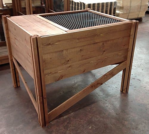 Wooden Tortoise Table with Legs and Mesh Cover - 90 x 120 x 90cm