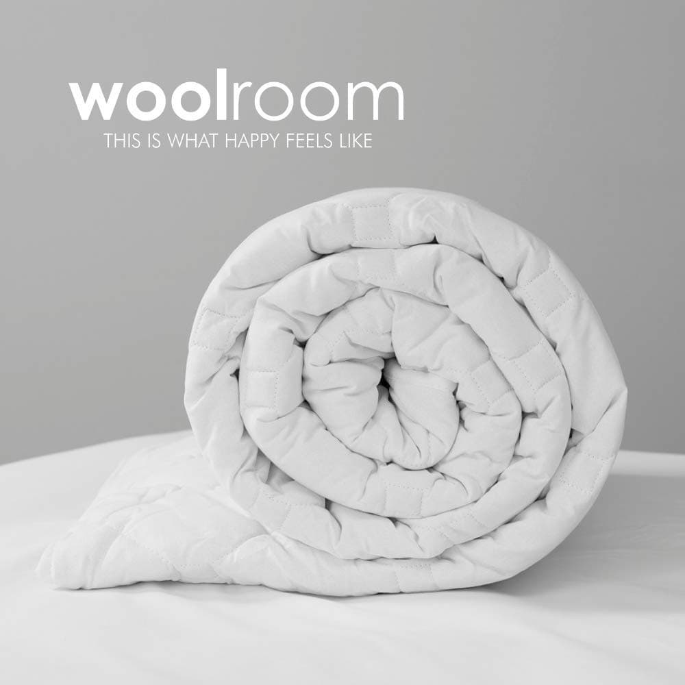 KING - Woolroom Natural Hypoallergenic Temperature Regulating British Wool Duvet with Cotton Outer – Classic – Light Weight 3-6 tog approx – UK Standard King W225 x L220 centimetres