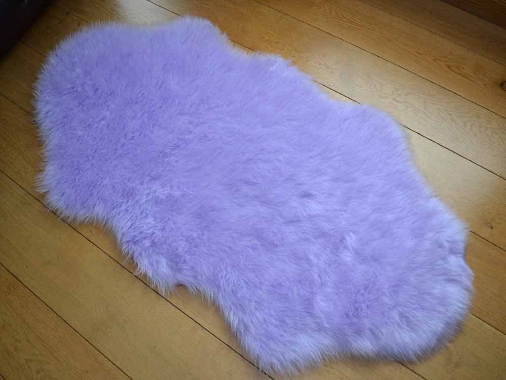 Sheepskin Lilac Faux Fur Style Rug (70cm x 140cm)