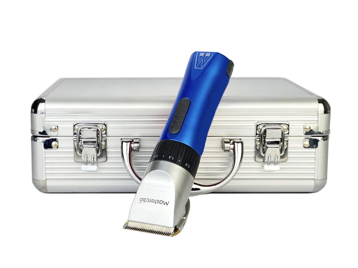 Award Winning Blue Cordless Showmate Clipper Dog Trimmer by Masterclip.