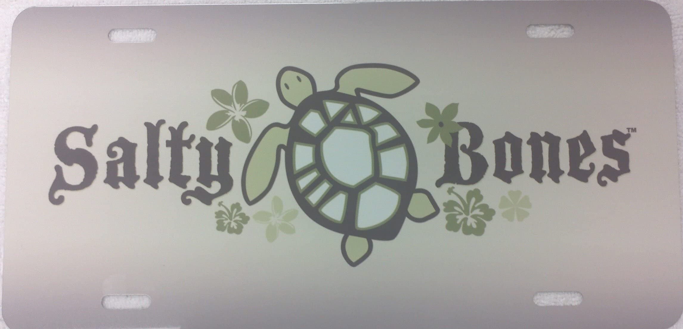 Marine Sports Air Brushed Salty Bones Sea Turtle w/Flowers Plate Tan