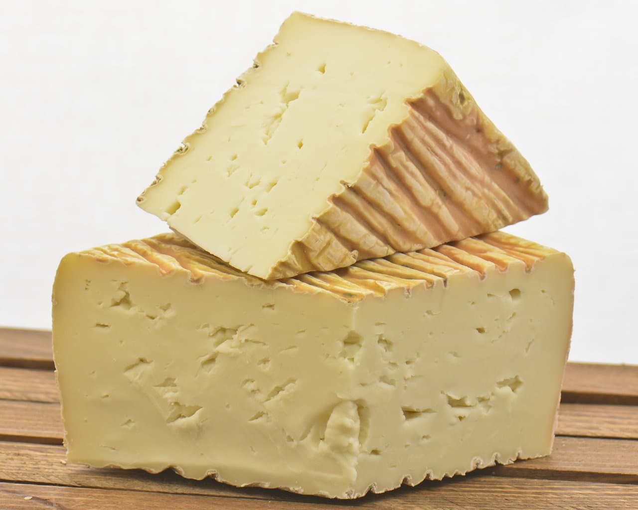 Quattro Portoni Quadrello di Bufala - 1 pound chunk