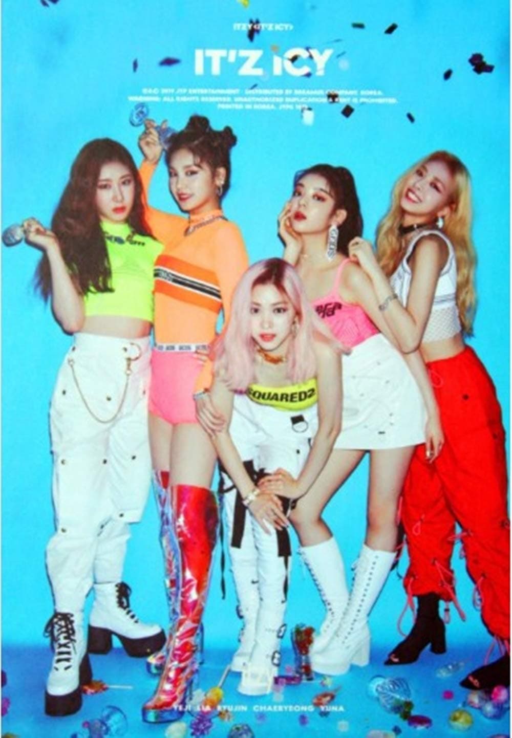 ITZY IT'Z ICY [IT'Z Version] Album l Extra Photocards+ITZY Sticker(Large-size) l CD, 80p Photo Book, 2p Photo Card