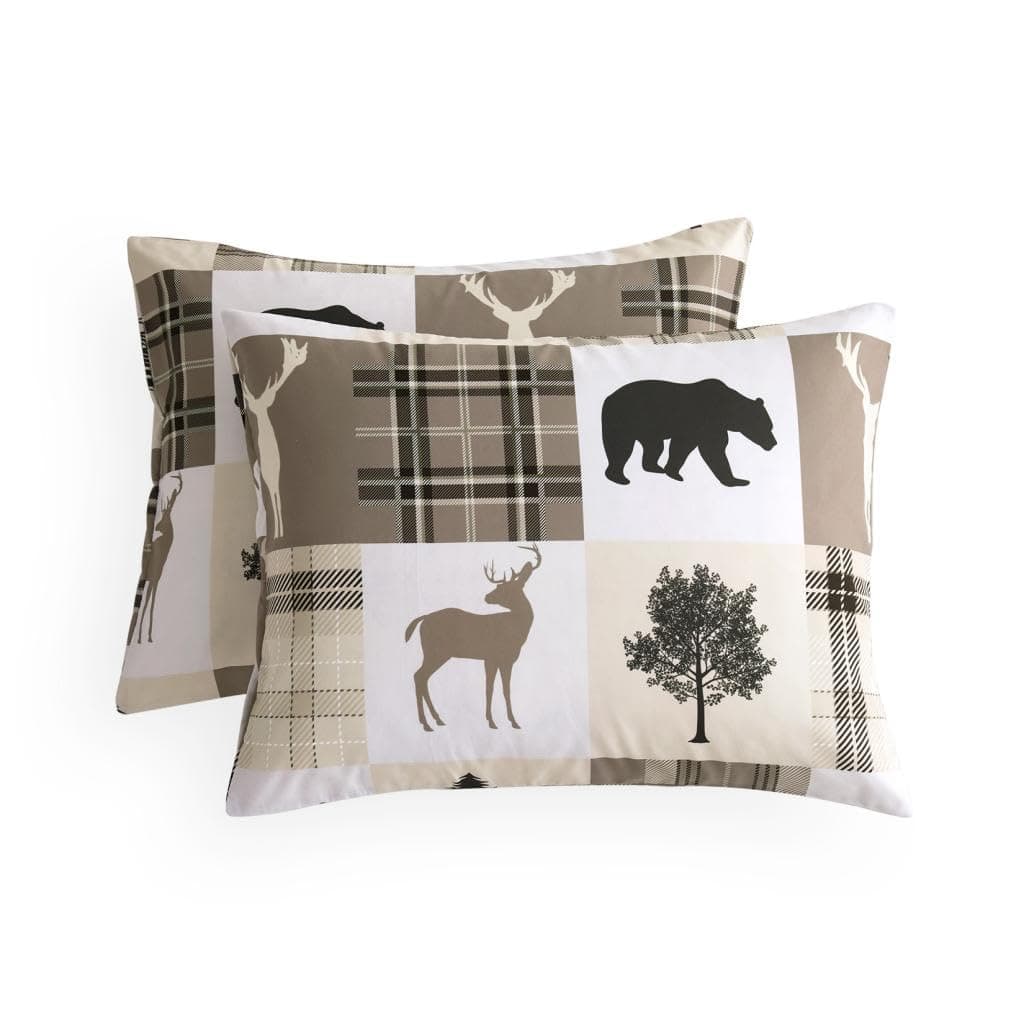 Wake In Cloud - Rustic Pillow Cases, Cabin Lodge Christmas Bear Moose Deer Woodland Western Country, Set of 2 Soft Pillowcases Pillow Shams Covers, Taupe, Standard Size 20x26 Inches