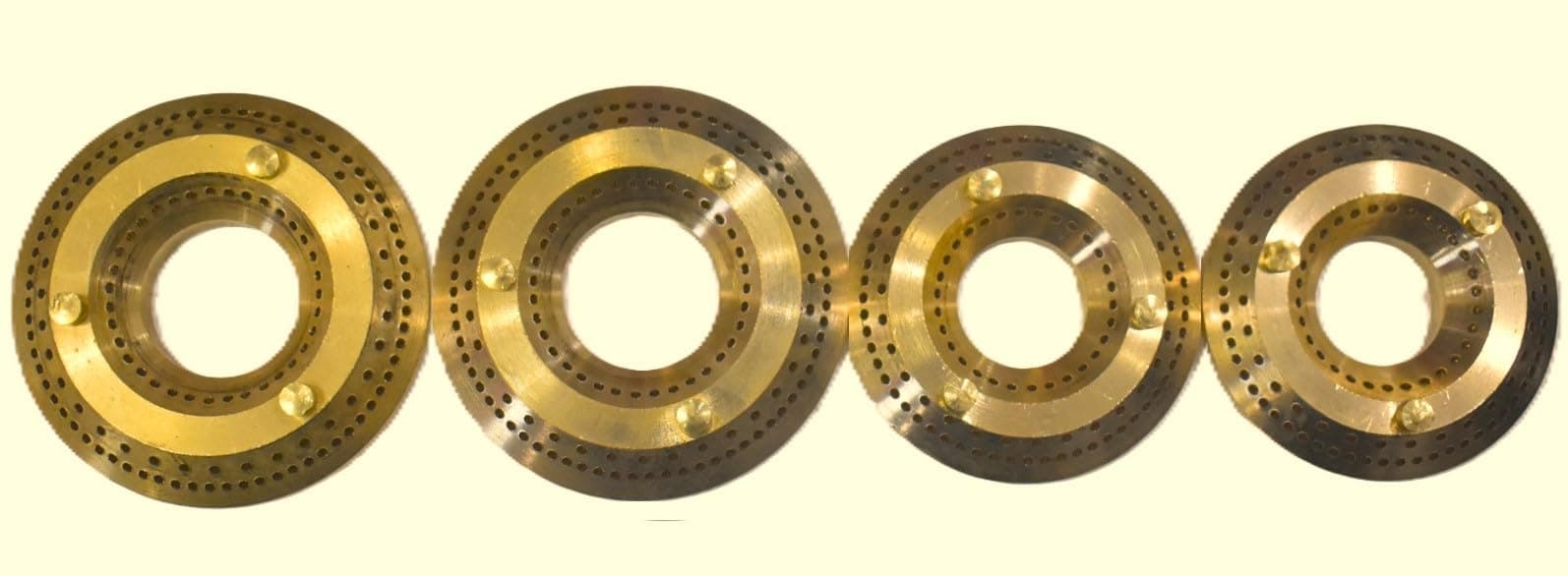 AST? Brass Burner Cap Set of 4 Suitable for All Blueflame Brand Manual Ignition Gas Stoves (2 Medium - 7.8 Cm, 2 Small - 6.8 Cm)