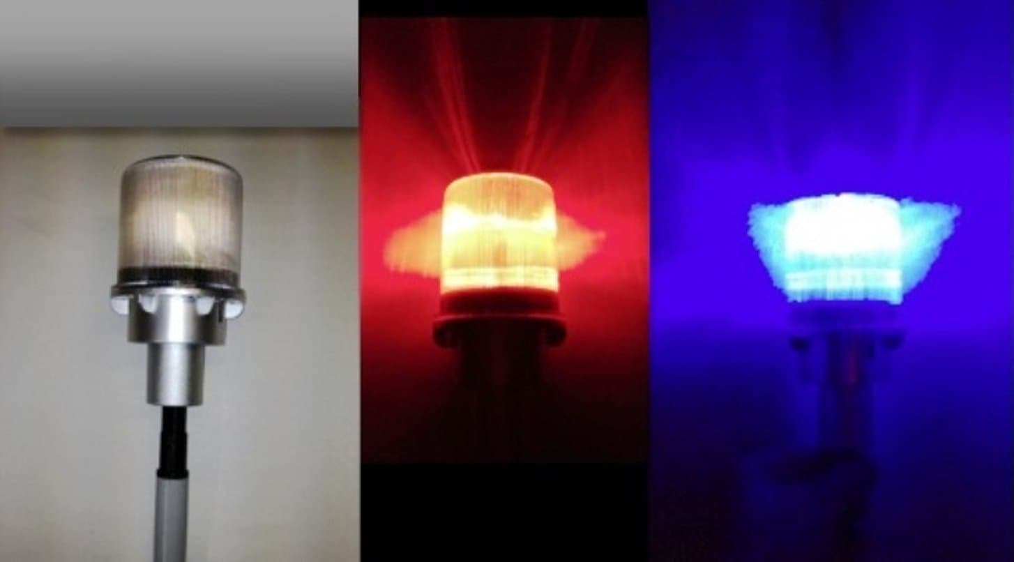 FlagPole Buddy 106755-RWB RV Flag Pole Red White and Blue Solar Beacon