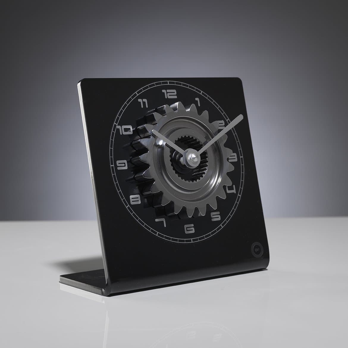 Memento Exclusives Formula One Gear Ratio Clock - F1 Gift made from genuine F1 car parts