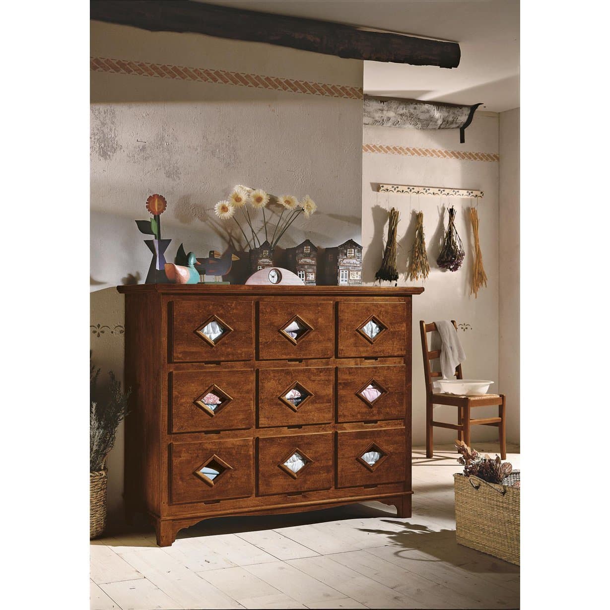 Chic Chest of 9 Drawers 981 A