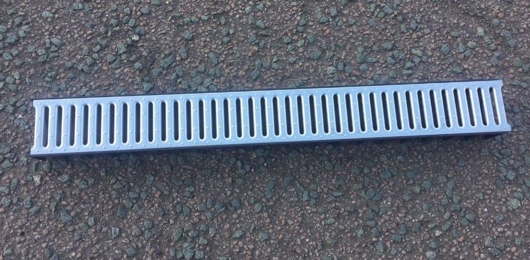 7 x Heavy Duty A15 Galvanised Grating 1 metre Length Storm Drain Channel