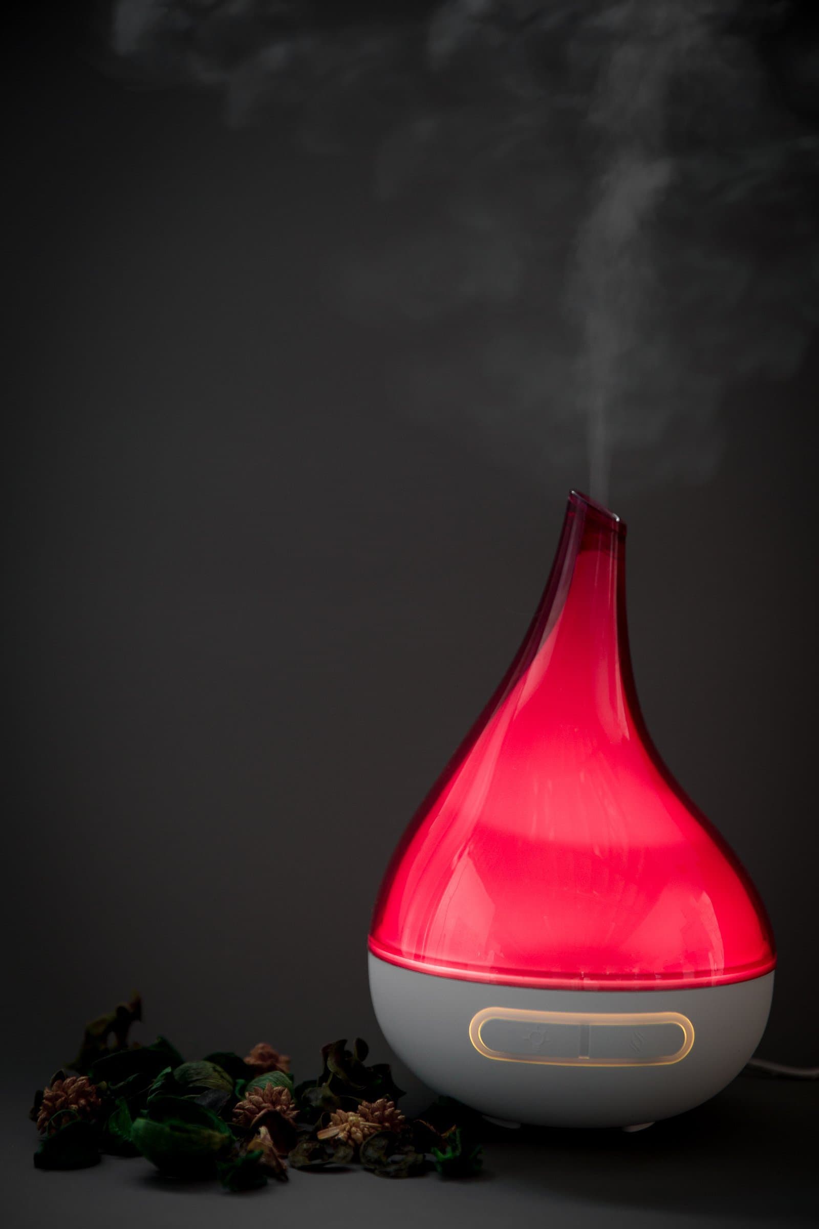 Ultransmit Aroma VIVI Ultrasonic Aromatherapy Essential Oil Diffuser, High Capacity Diffuser with Auto Shut- Off (Red)