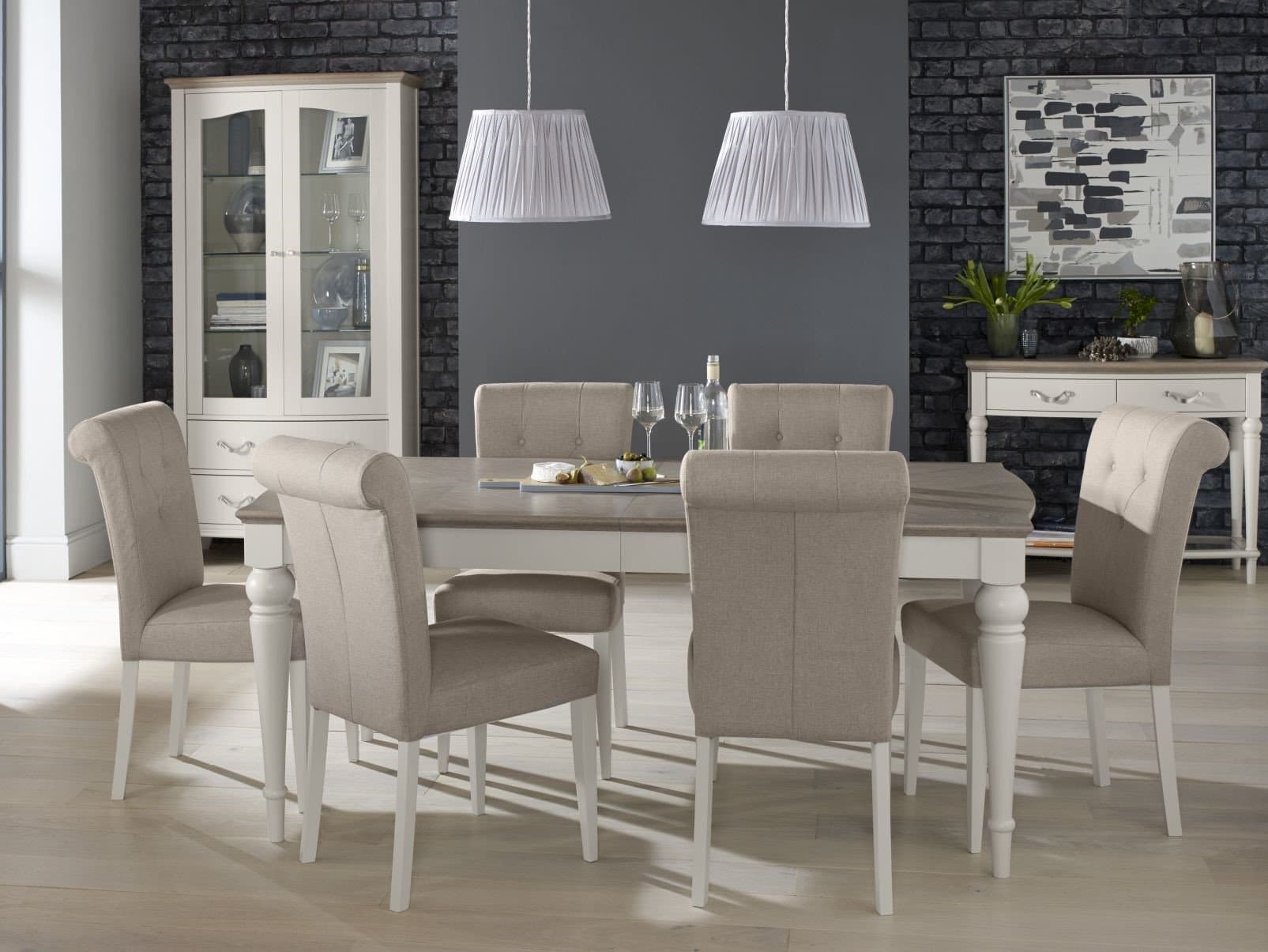 Coastlink Manhattan Rectangular Extension Dining Table Set for 6 (6, Parson Chairs)