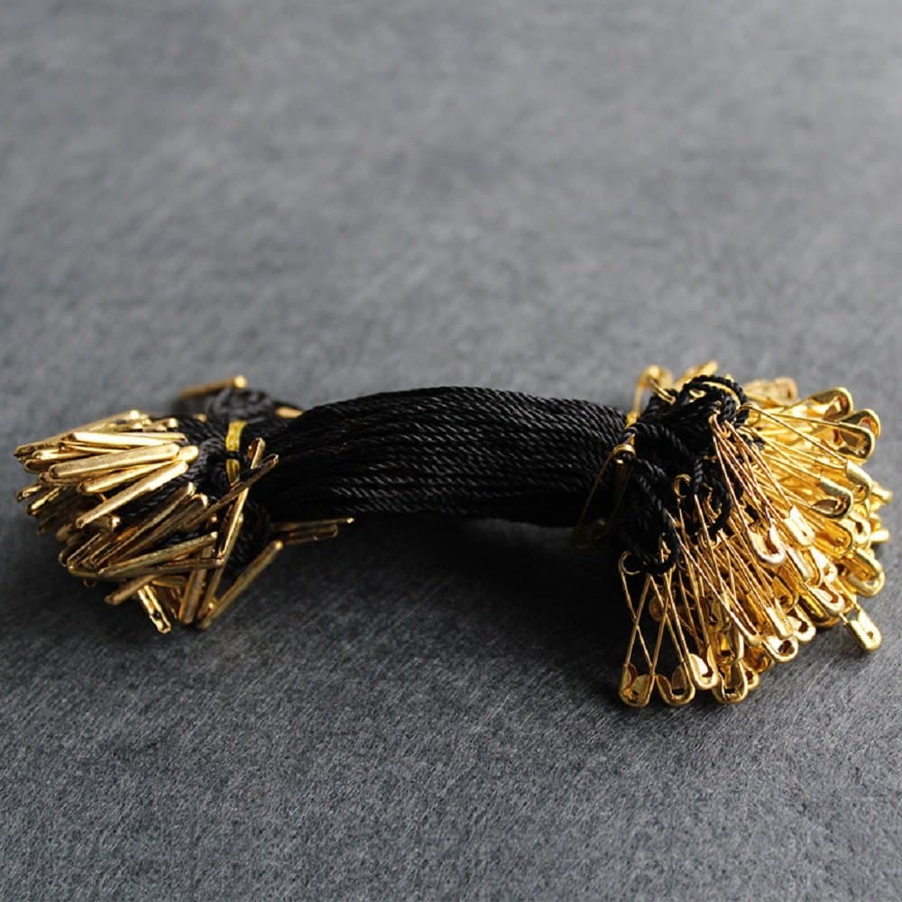 100pcs Nylon Garment Hang Tag String, Clothing Lanyard Tag Rope with Safety Pin, Black Color,4Inches