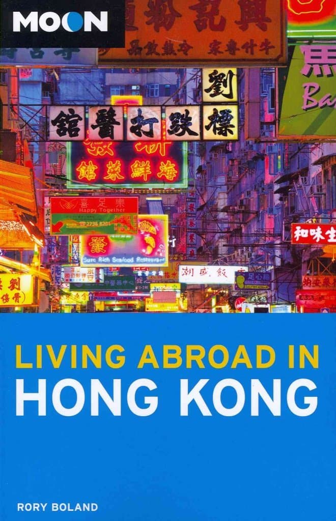 Moon Living Abroad in Hong Kong Paperback – August 16, 2011