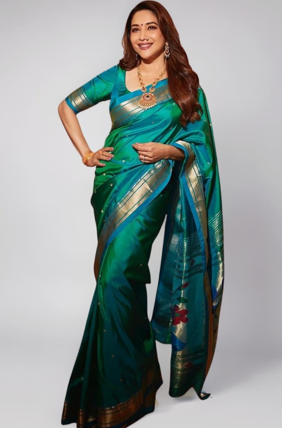 Women's Kanjivaram Paithani Silk Saree With Unstitched Blouse Piece