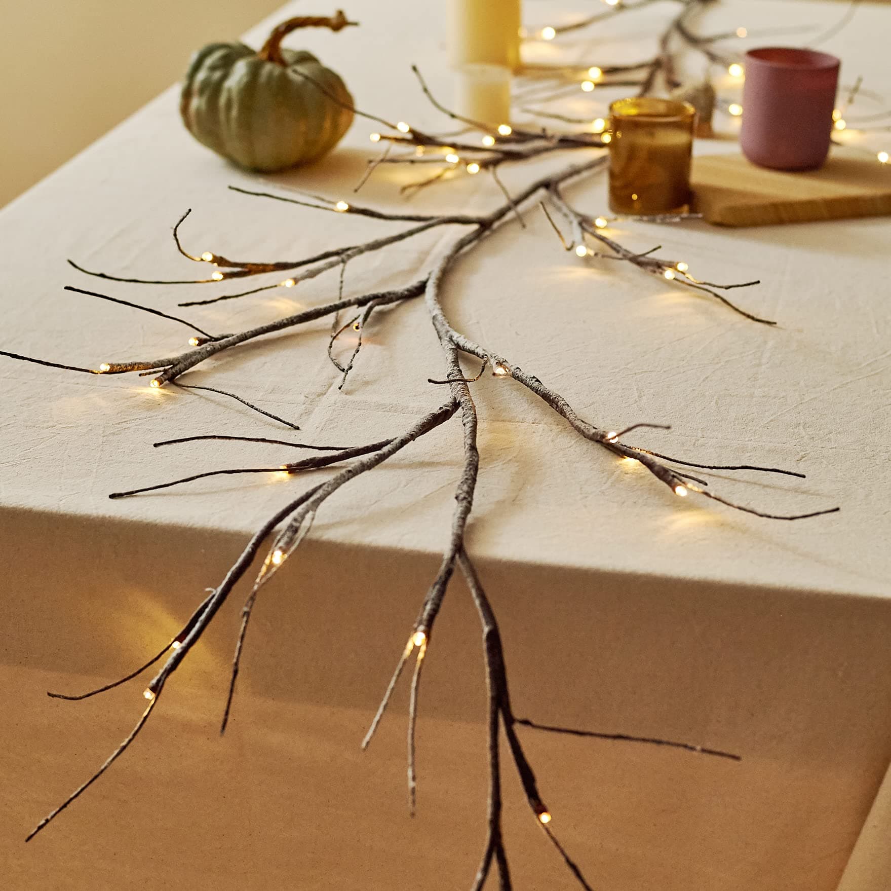 Snowflake Lighted Branch Twig Garland 6FT 48 LED Tree Branch Lights for Wall Vine Lights for Bedroom Christmas Decor (Snowflake White Branch)