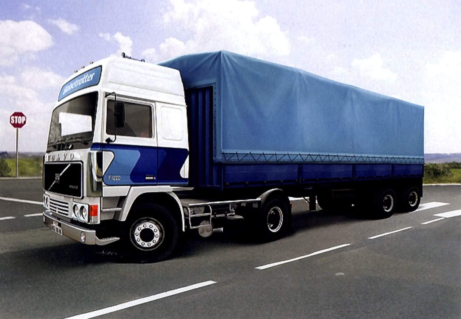 heller1: 32 - Volvo F12-20 Globetrotter & Twin Axle