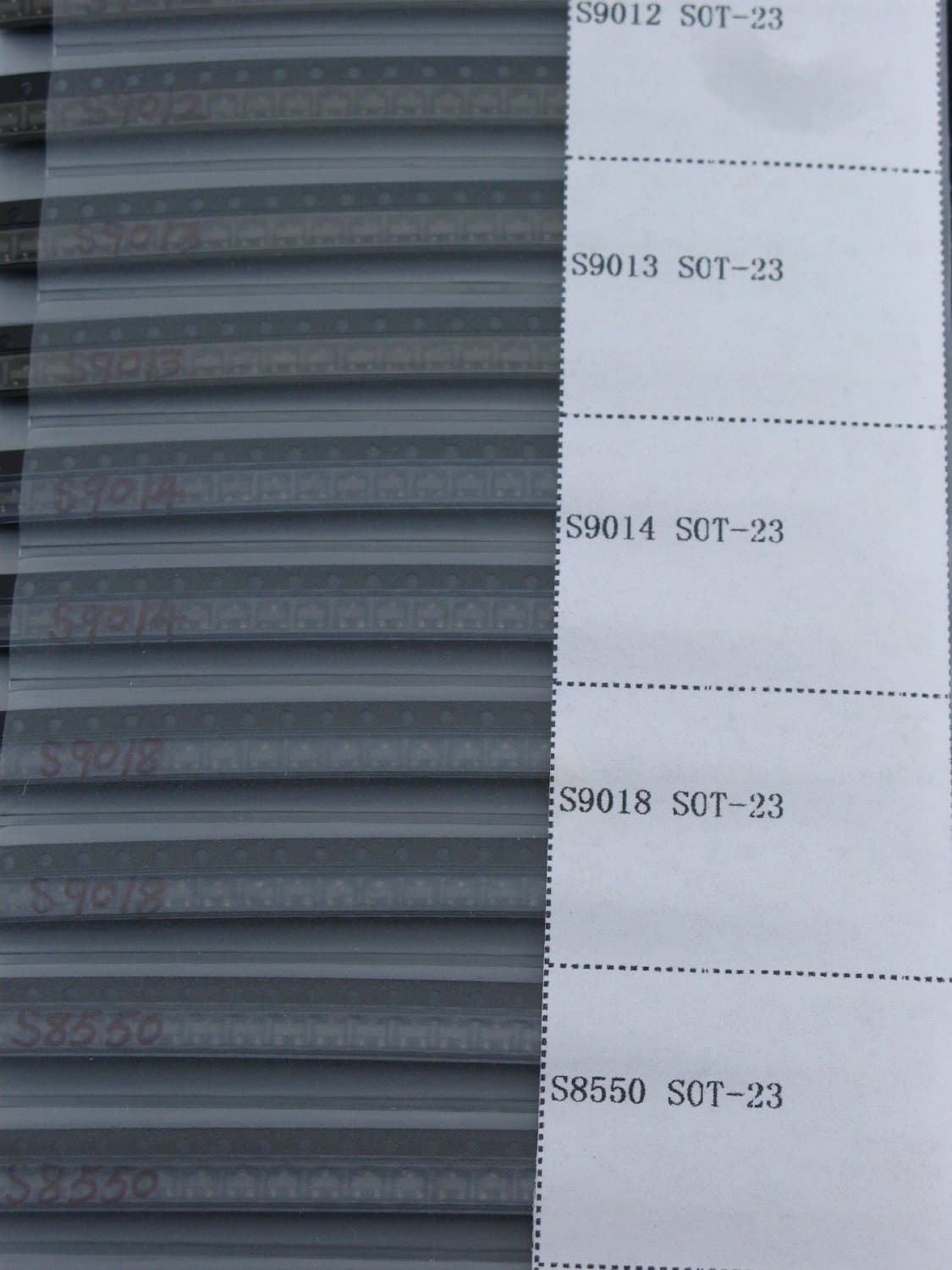 SMD Transistor Rectifier Switching Schottky Diode Assortment Book Kit 36 values each 50pc,total 1800pcs by Transistor kit