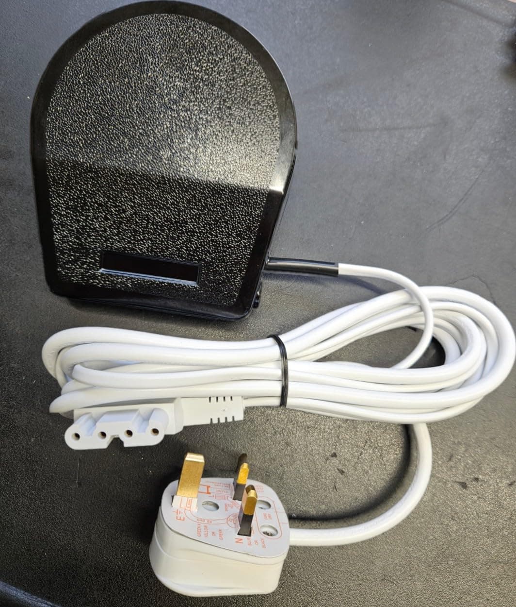 Couling FOOT CONTROL PEDAL & LEAD COMPATIBLE WITH BERNINA old type SEWING MACHINE 817 807 808 800 707 700 717 830