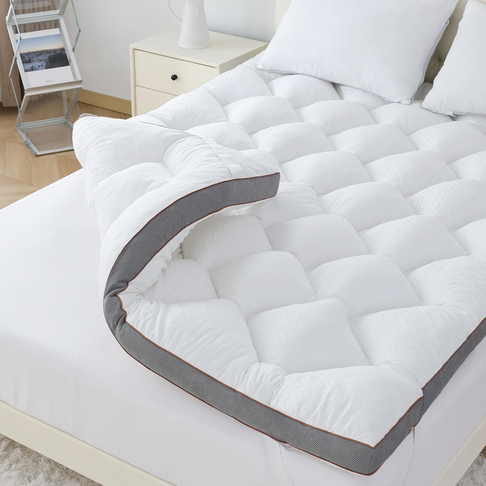 WhatsBedding 4 Inch Memory Foam Mattress Topper Twin, Extra Soft Pillow Top Mattress Topper with Breathable Air Mesh Sides, Fluffy Shredded Memory Foam Filled & Thicked Down Alternative-Lined