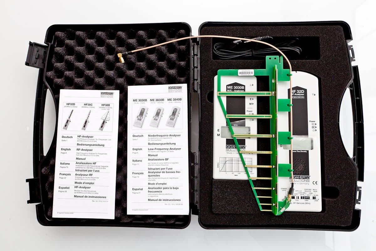 MK10 Set of EMF Meters HF32D Meter and Low Frequency ME3030B Meter