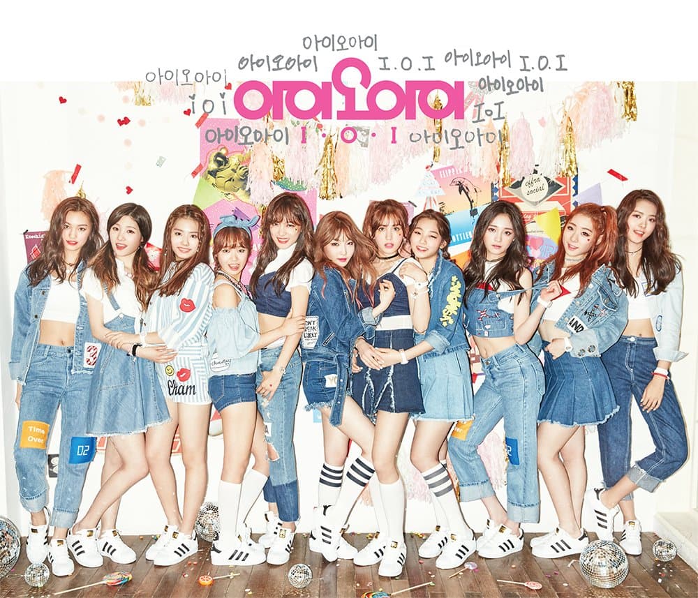 Stone Music Entertainment I.O.I IOI - Chrysalis (1st Mini Album) [Reissue] CD+Photobook+Photocard