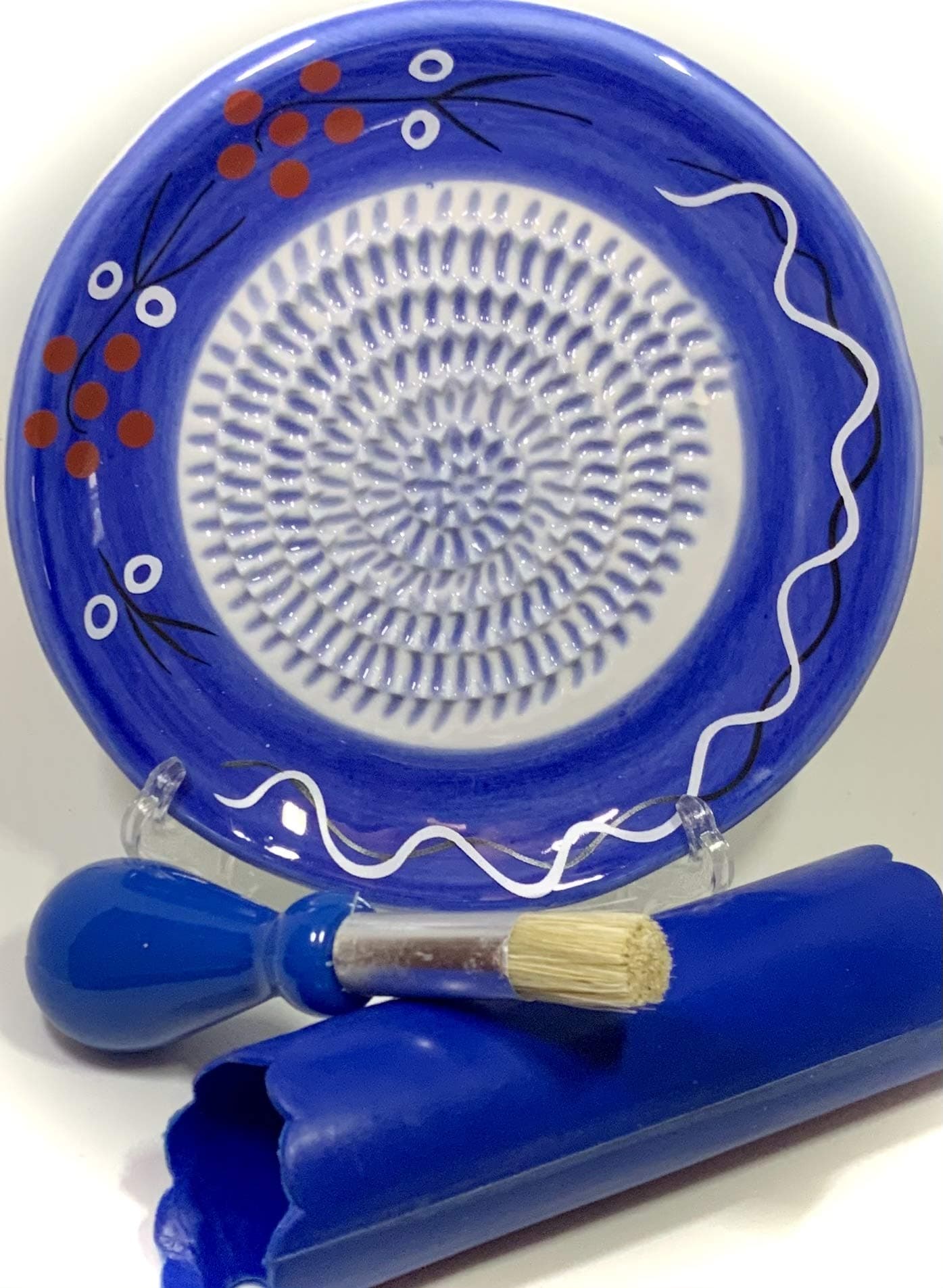 BonCera, All-in-one Premium Ceramic Garlic Grater Plate 4-Piece Set - White Line on Blue Design - For Garlic, Ginger, Chocolate, and more! - Comes with 5.25" Plate, Peeler, Brush, and Stand