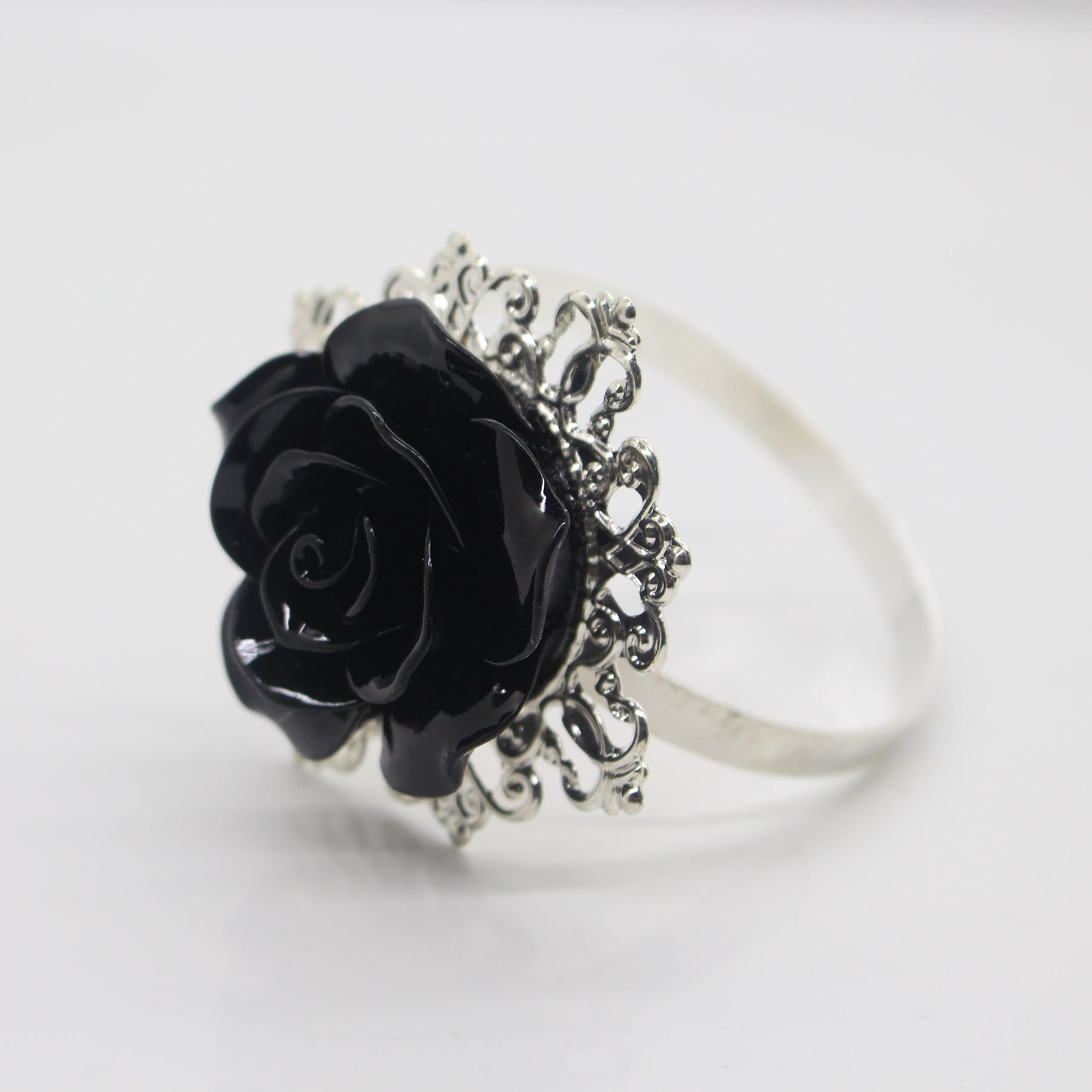 AngHui ShiPin 10pcs Black Rose Decorative Silver Napkin Ring Serviette Holder for Wedding Party Dinner Table Decor Many Color Available for Christmas Table