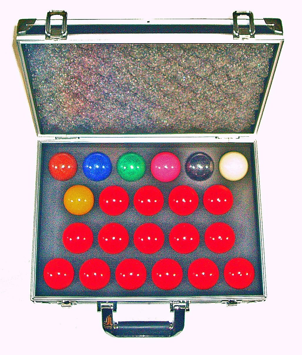 FULL SIZE SNOOKER BALLS WITH CASE**
