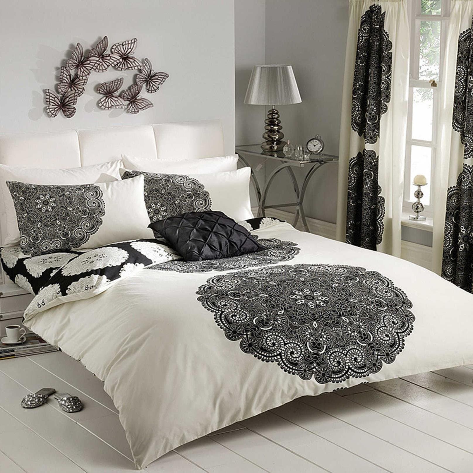 Gaveno Cavalia Manhattan Printed Duvet Set, Double - Cream/Black