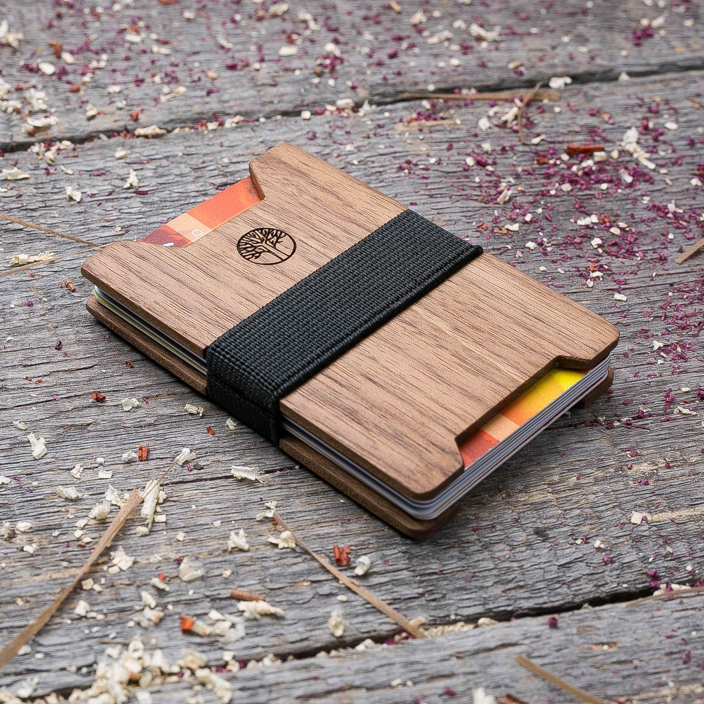 American Walnut wood Wallet. Slim minimalist wallet. 1-15 Bank Card. Best boyfriend's gift. Light and Mini wallet. Mens Womens Unisex wallet. Custom initial monogram engraving, wallet insert card