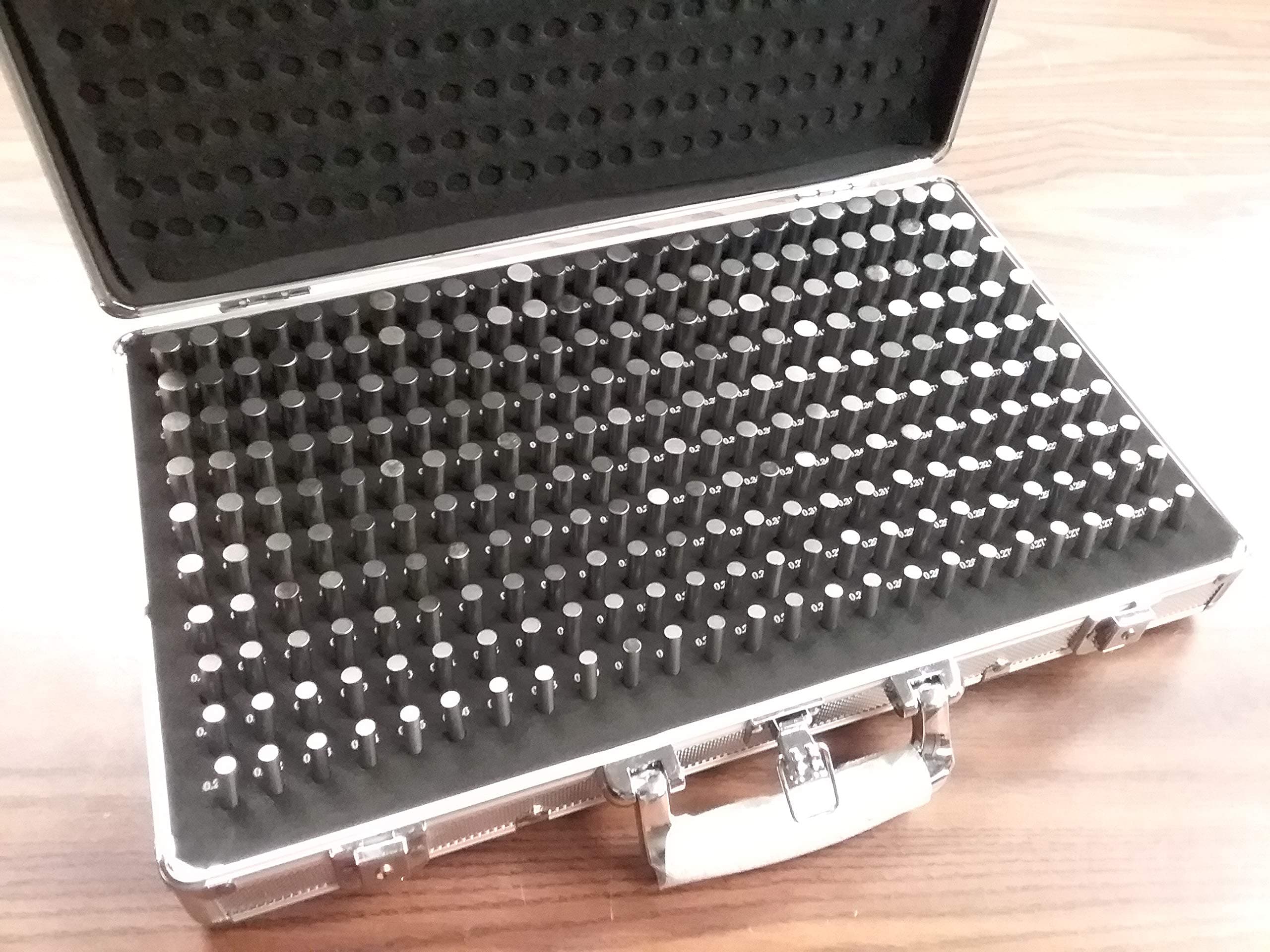 Pin Gage Set M2(-) 0.251-0.500", Minus Accuracy in Metal suitecase #707B-755MC