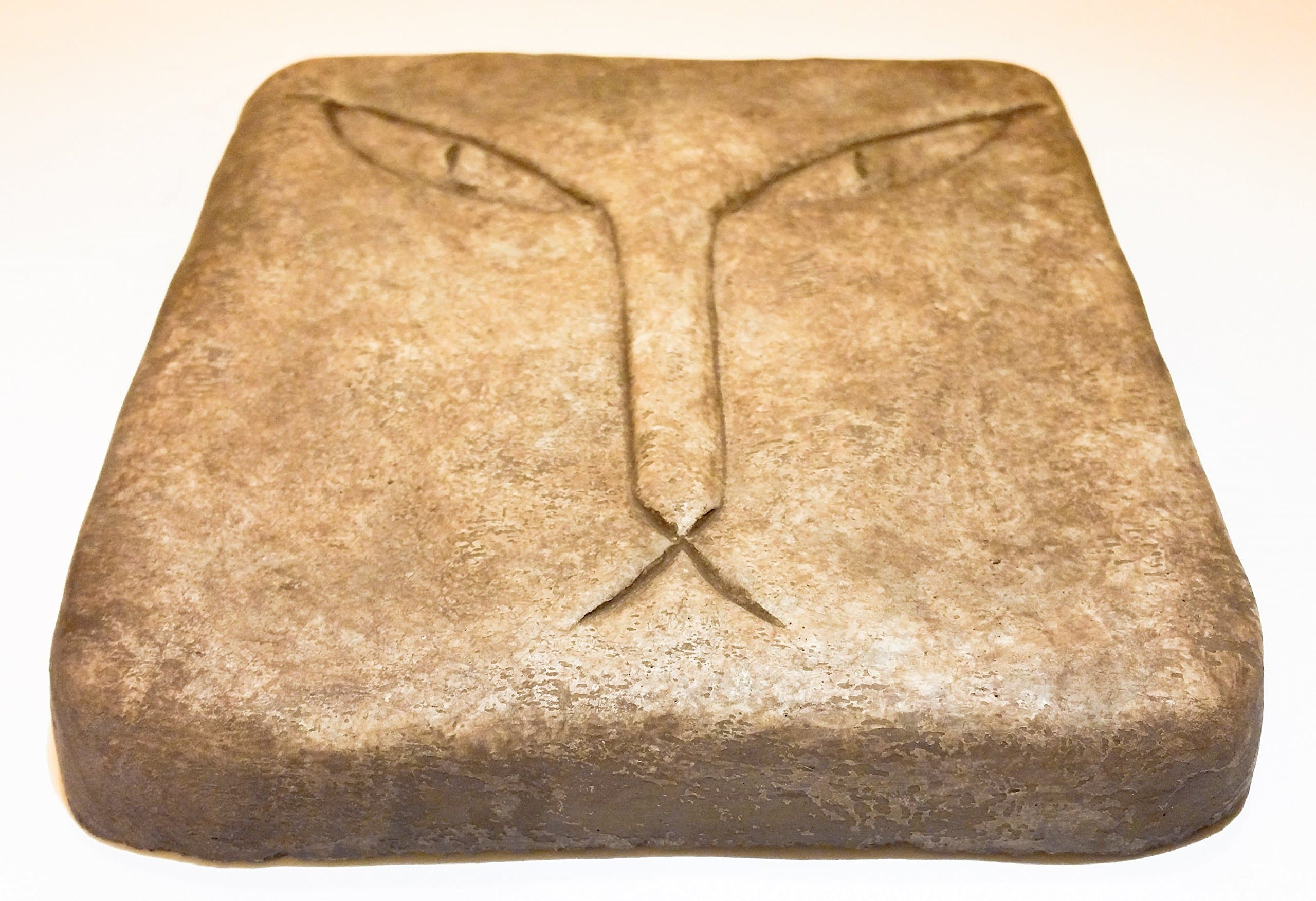 Feline Cat Face Wall Plaque, Fence Hanging (Brown)