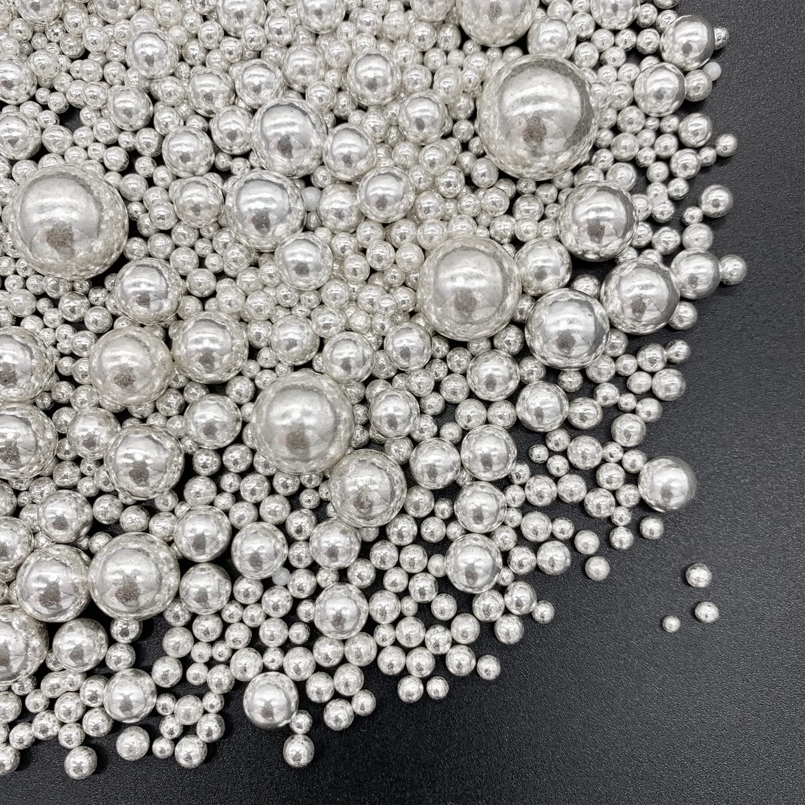Edible Silver Pearl Sugar Sprinkles Candy Mixing Size Baking Edible Cake Decorations Cupcake Toppers Cookie Decorating Celebrations Wedding Shower Party Chirstmas Supplies 120g/ 4.2oz