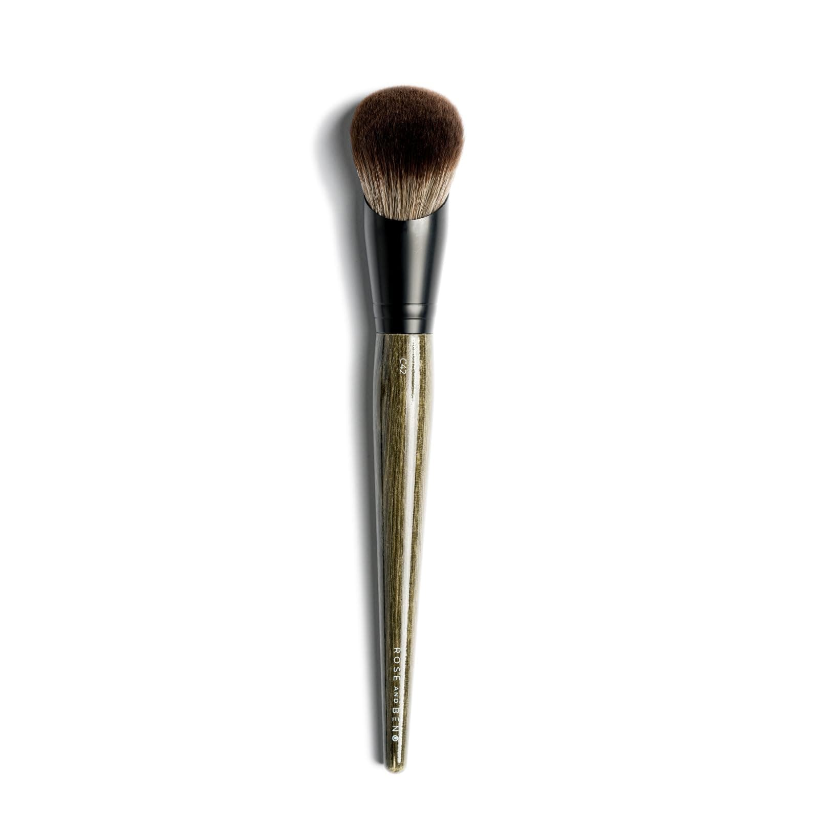Foundation Brush, professional blending brush for liquid and cream makeup, streak-free, buildable coverage, cruelty-free