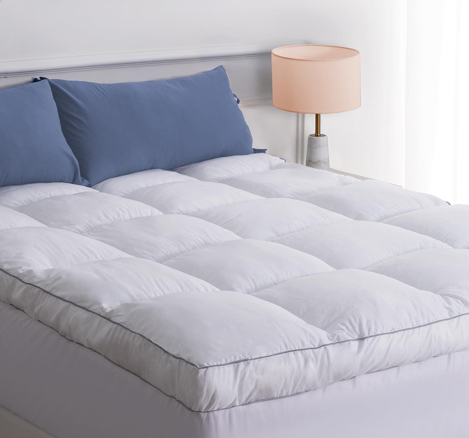 King Mattress Topper Cooling Pillow Top Mattress Bed Topper, Fluffy Mattress Pad, Hotel Quality Down Alternative Pillow Topper with Deep Pocket