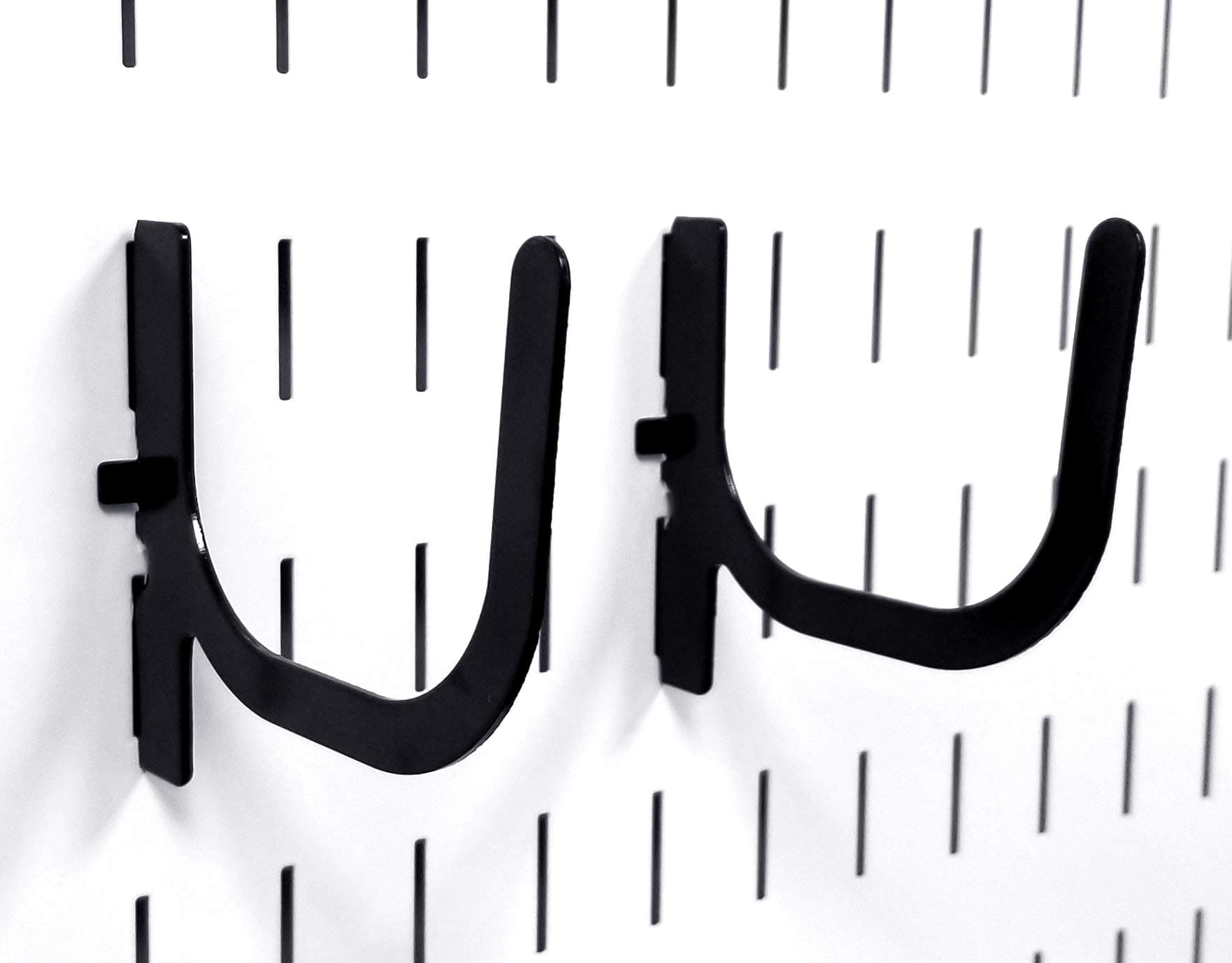 Wall Control 10-UH-404 B スロット付きペグボード Uフック 壁コントロールペグボード専用 4インチペグフックリーチ 2フックパック (ブラック)