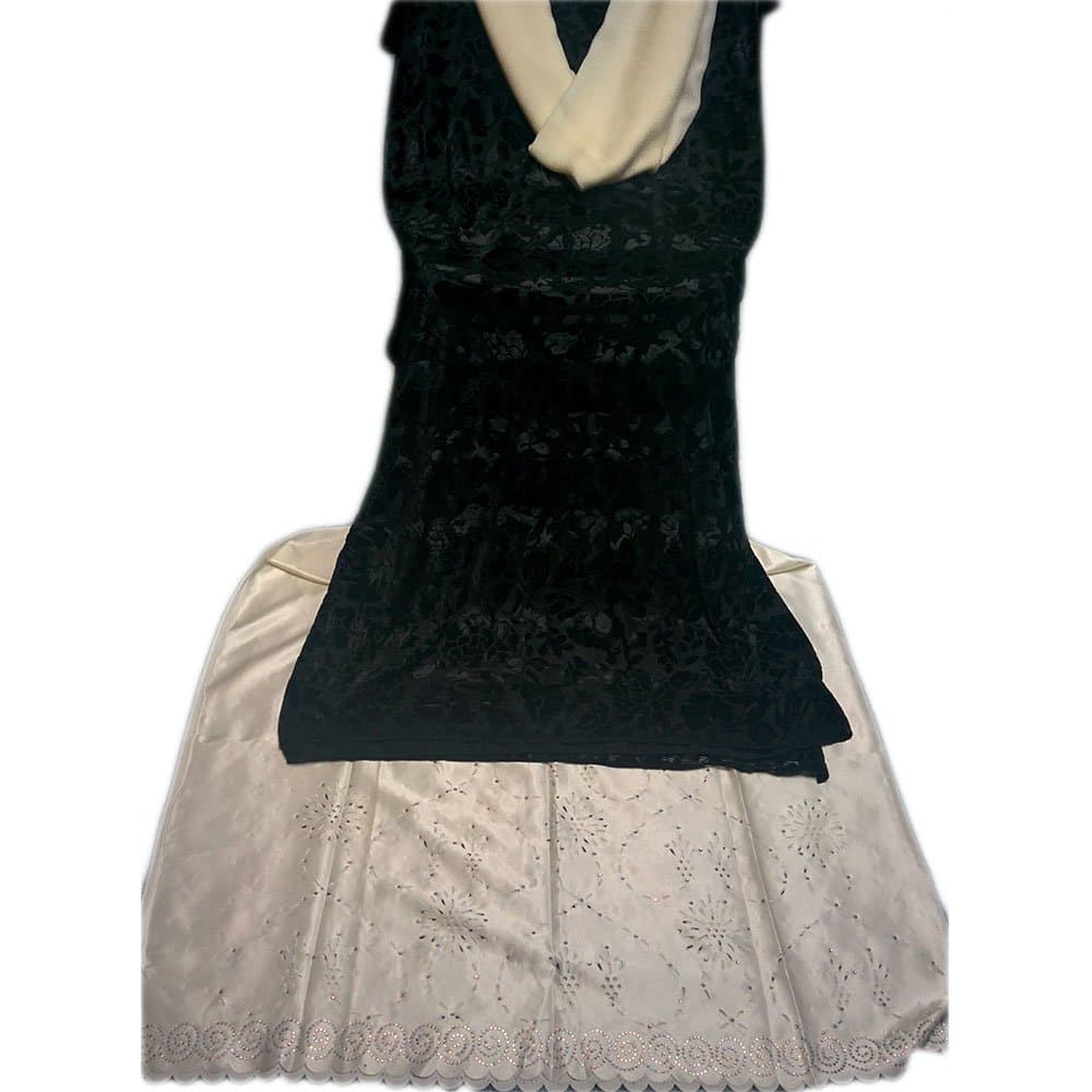 Black and White Maqbal Dirac