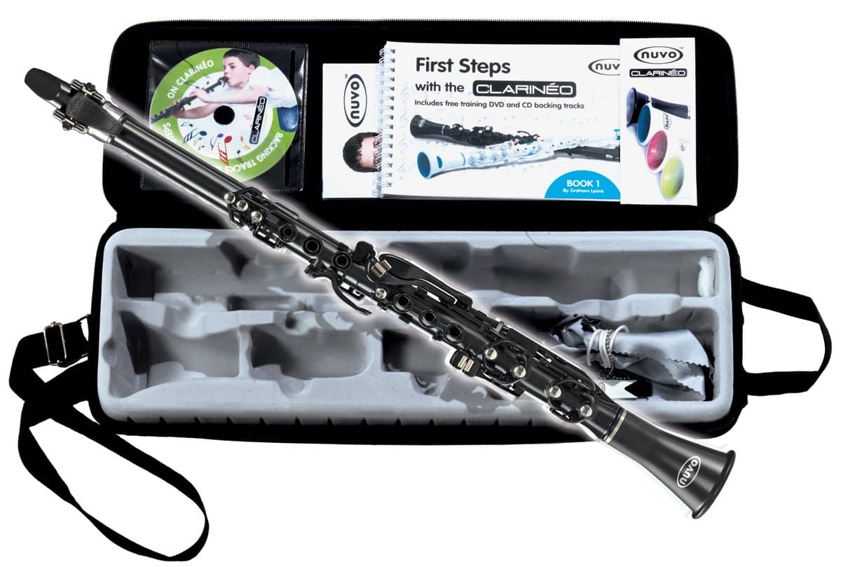 Nuvo Clarineo NCSTBK C Clarinet - Black with Silver