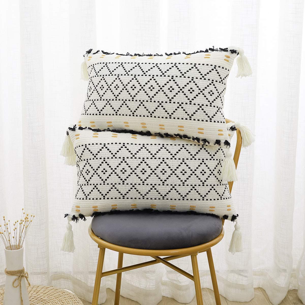 SEEKSEE Boho Decorative Lumbar Pillow Covers, Natural Cotton Hand-Woven Tufted Tassel Hug Pillow Covers, for Sofa Bed, Bedroom and Living Room (Black 2 Pc 12x20)