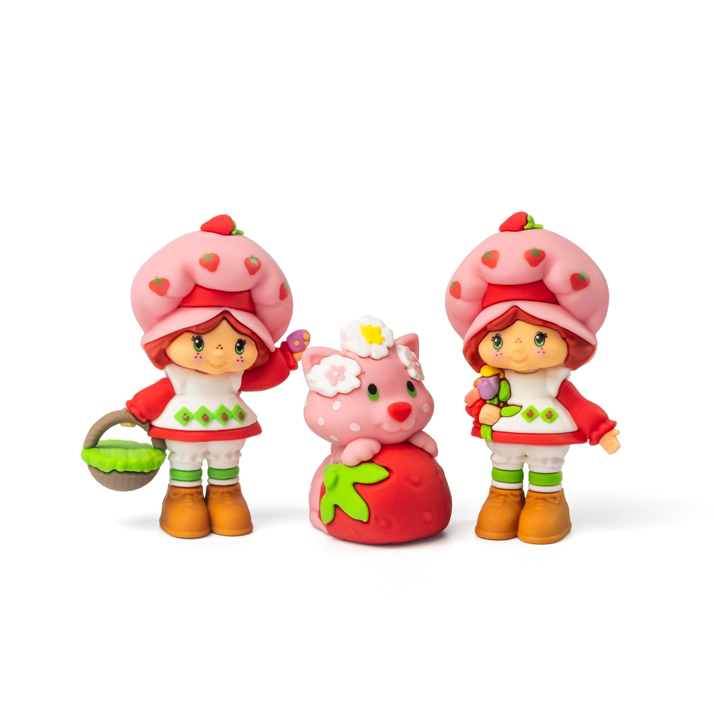 The Loyal Subjects Strawberry Shortcake 3-Pack Sweet Scented Spring Season 2.5-inch Cheebee Collectible Figure Set with Strawberry Shortcake & Custard