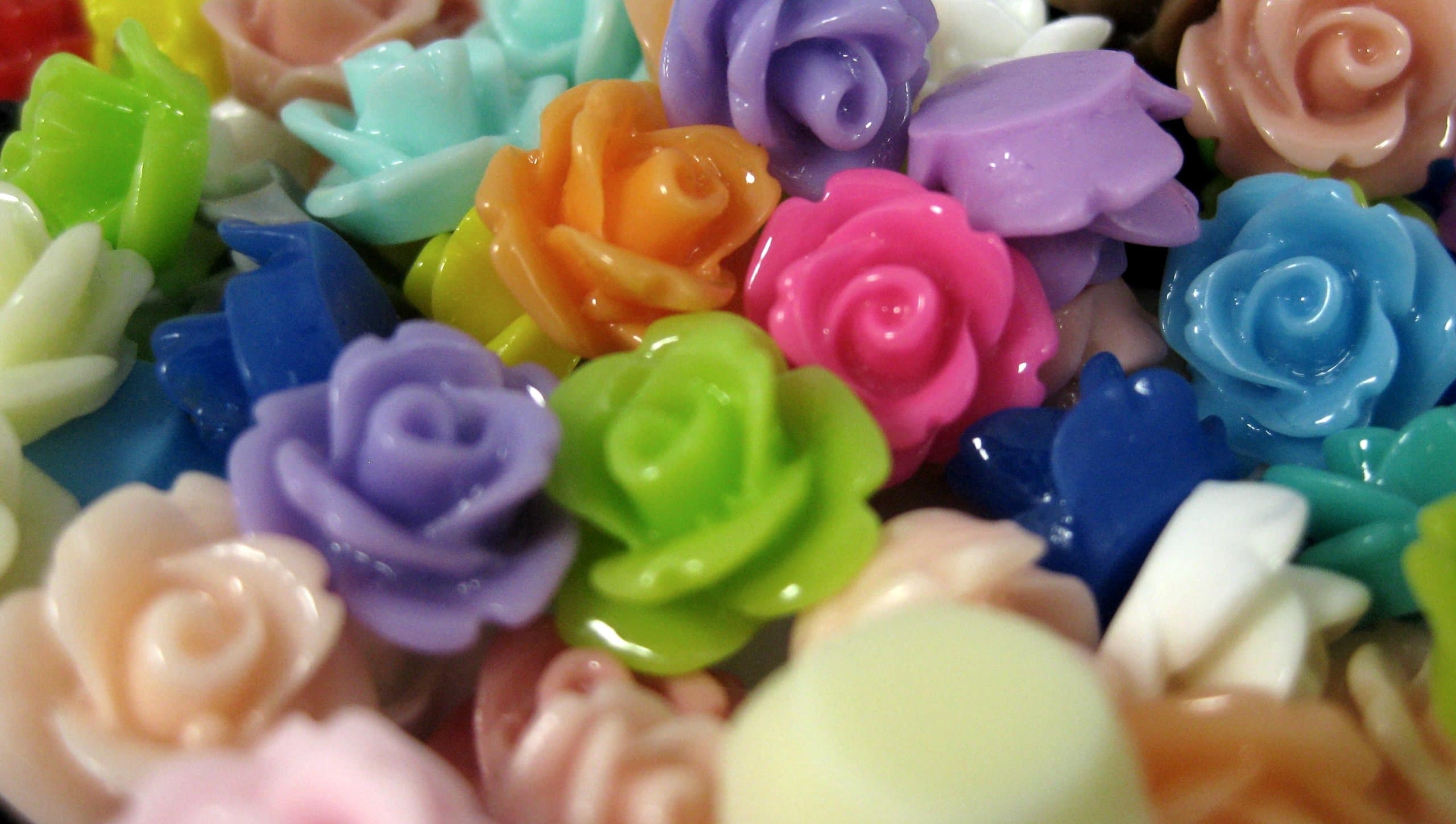 Resin Rose Cabochons in Assorted Colours - Pairs 10mm x 20 pieces