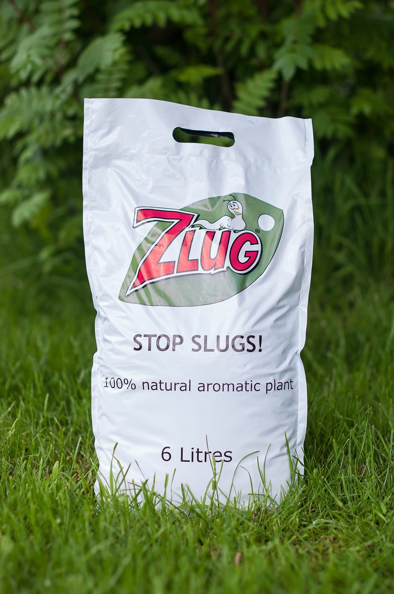Zembra Ltd Zlug - Slug & Snail Barrier - Pet & Child safe - acts as soil conditioning mulch - 6 litres