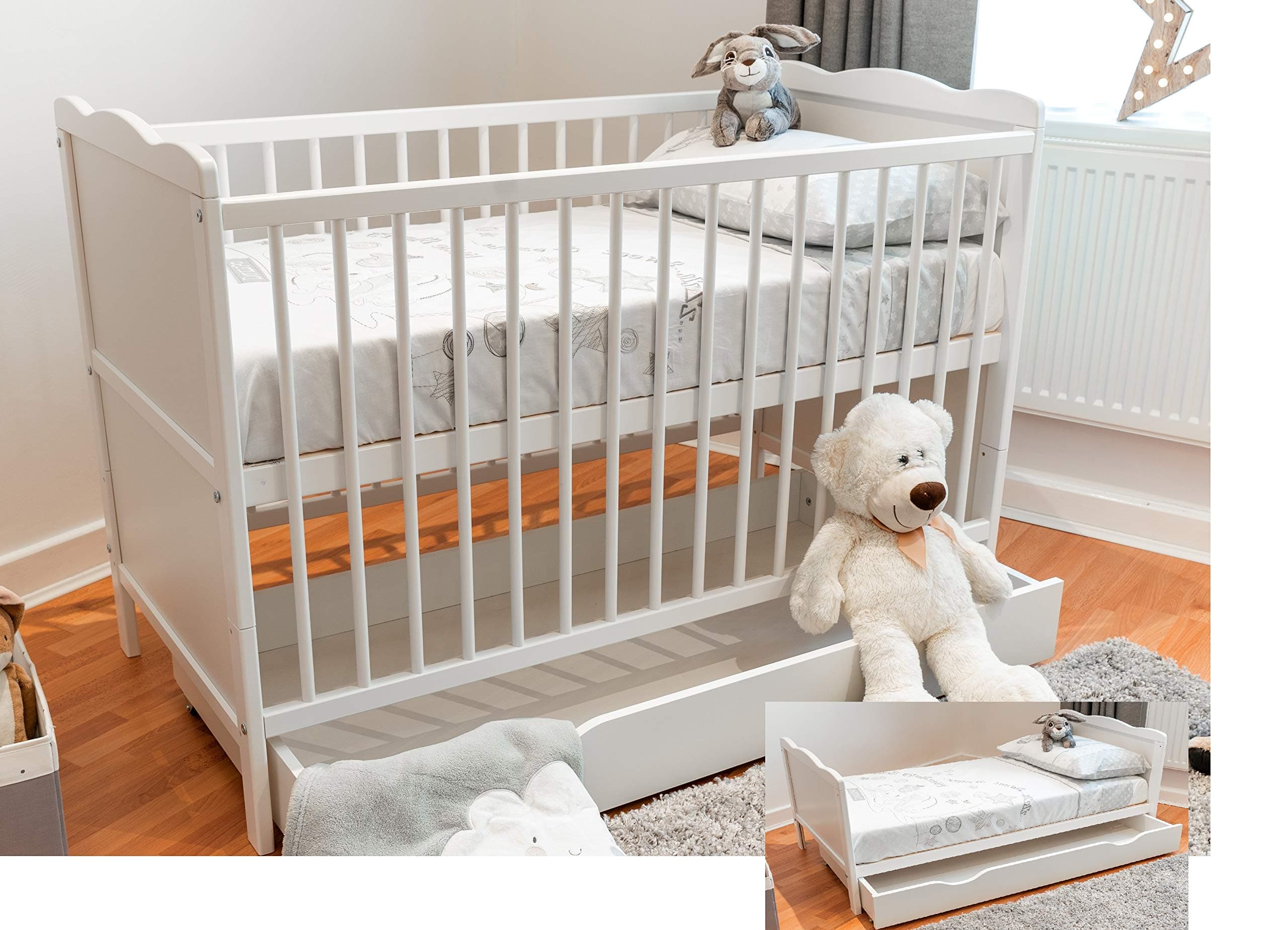 White Cot Bed Baby Cot Bed 140x70cm with Drawer and a Sprung Mattress.