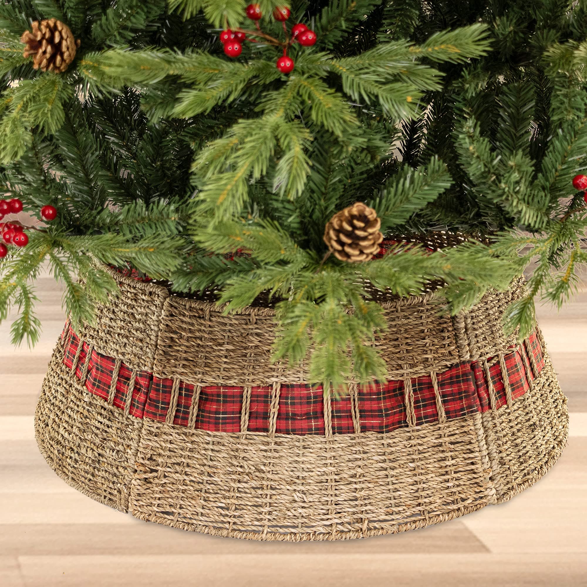 Christmas Tree Collar Large Rattan Wicker Skirt with Replaceable Ribbon for Christmas Tree Decorations