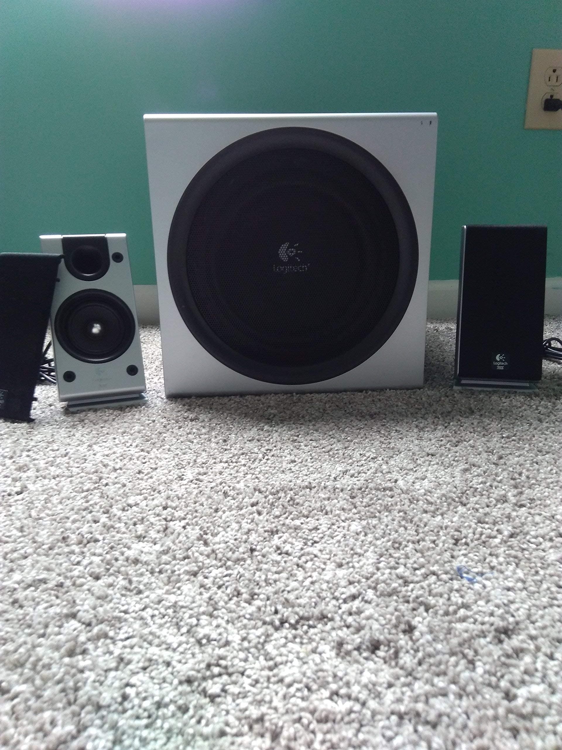 Logitech Z-2300 THX-Certified 2.1 Speaker System with Subwoofer